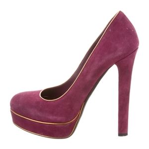 Purple suede Gucci round-toe platform pump